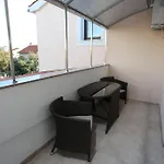 Apartman Stela *