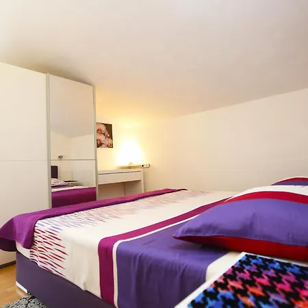 Stela Apartment *