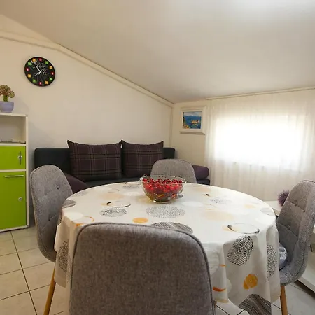 Stela * Zablaće