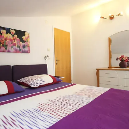 Apartment Stela