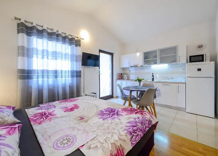 Stela Apartman Zablaće